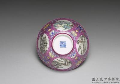 图片[3]-Bowl with landscape on a polychrome red ground in yangcai painted enamels. With wood case, Qianlong reign (1736-1795), Qing dynasty-China Archive